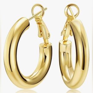 Gorgeous Neiman Marcus 18KT 925 med Simple HoopEarrings